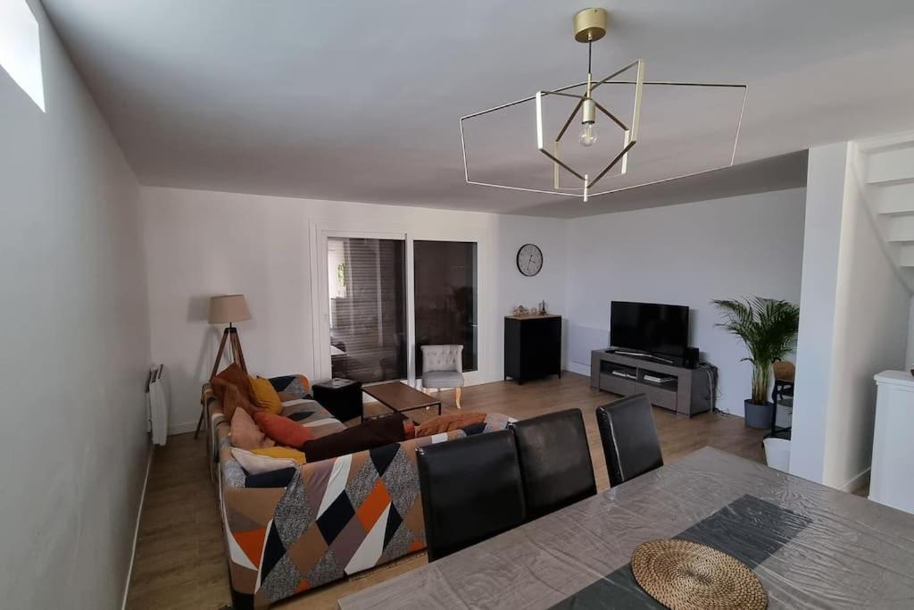 Maison Chaleureuse Villepinte  Εξωτερικό φωτογραφία